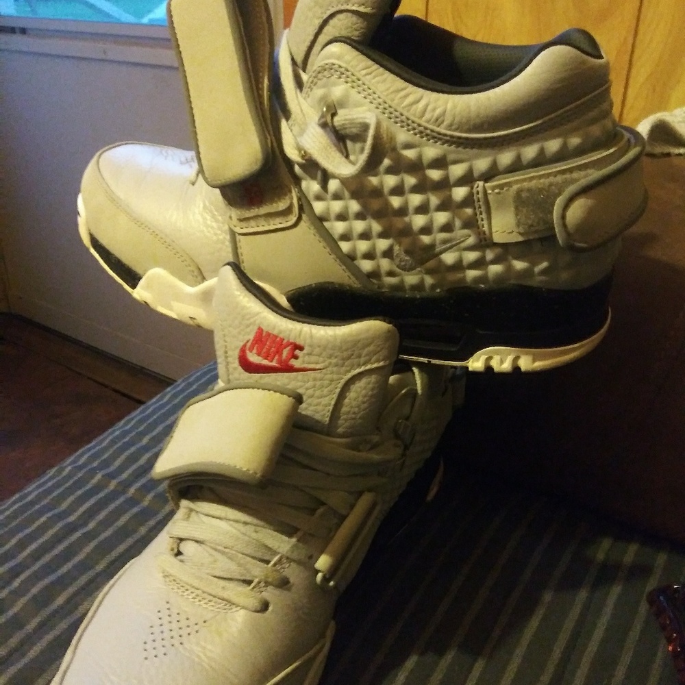 Mens nike cruz